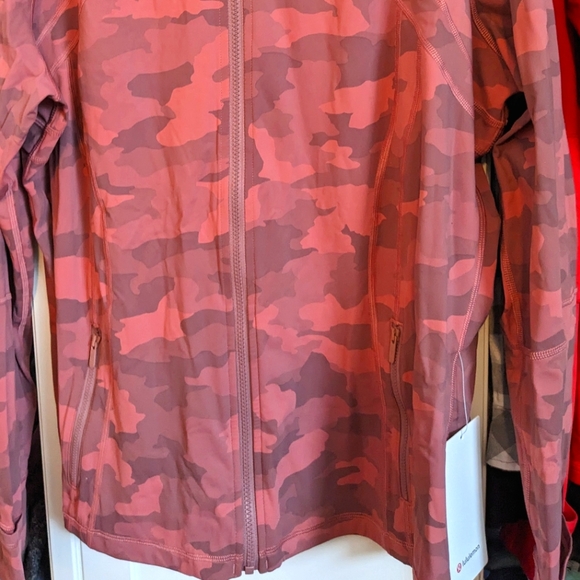 *NWT* Lululemon Define the Jacket* NULUX* Pink Camo Size 20 - Picture 5 of 7